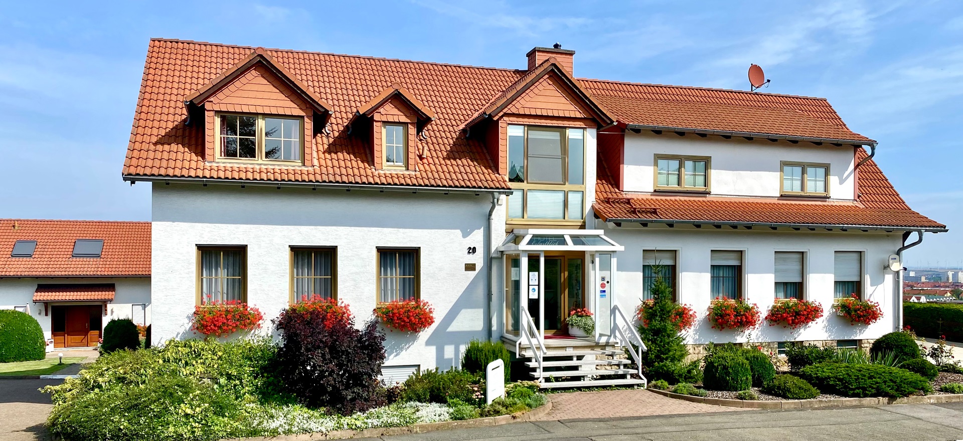 Garni Hotel Erfurtblick | Messehotel, Ferienwohnung, Pension in Erfurt